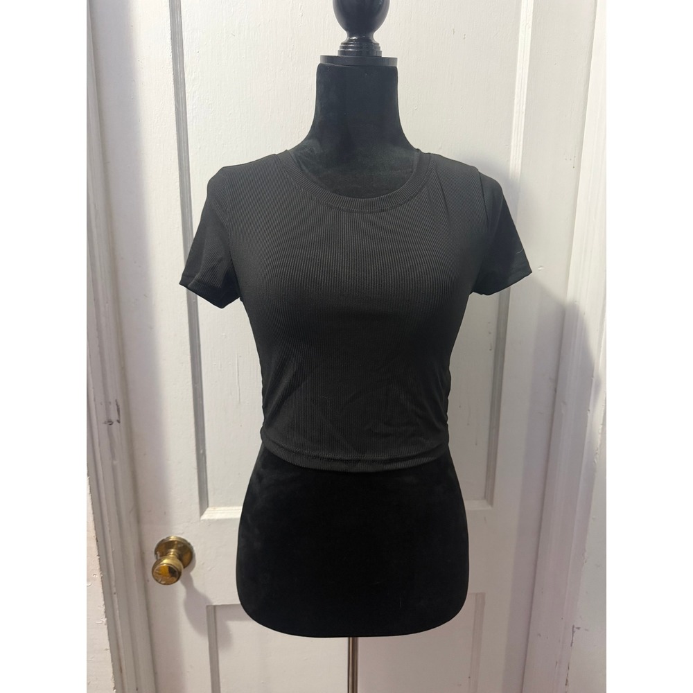 SHEIN Black Ribbed Short Sleeve Crop Top Crew Neck Size Medium M Solid Tee